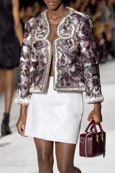 Look 67